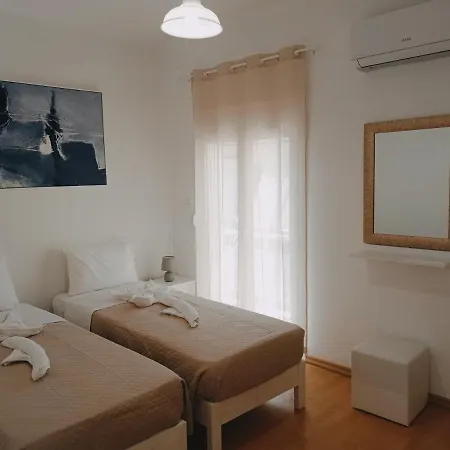 Oksana House Hriszí Aktí Haniá